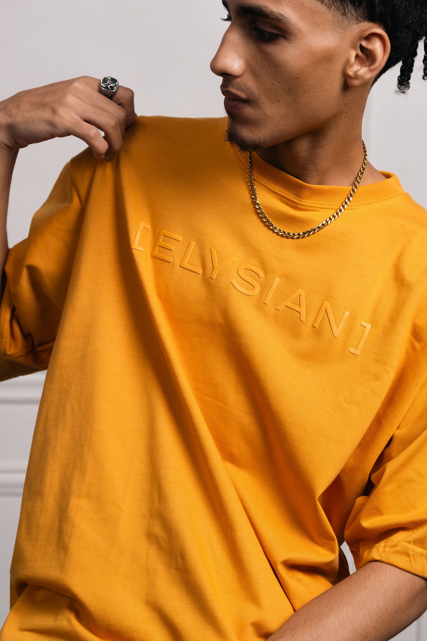 ELYSIAN TEE - MUSTARD